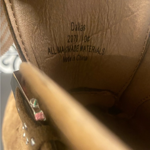 Newww!!Seven7 Dallas Faux Suede Ankle Boot Size 10 - Picture 10 of 10